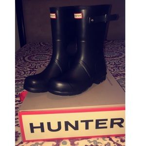 Low Top Hunter Boots